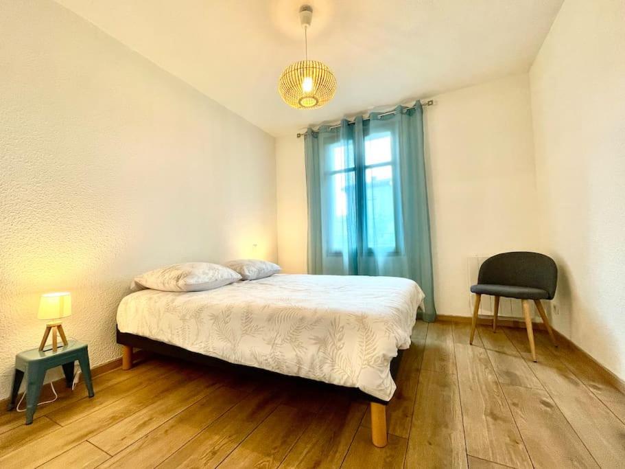 147 - Vue Cite Medievale Et Parking 카르카손 외부 사진